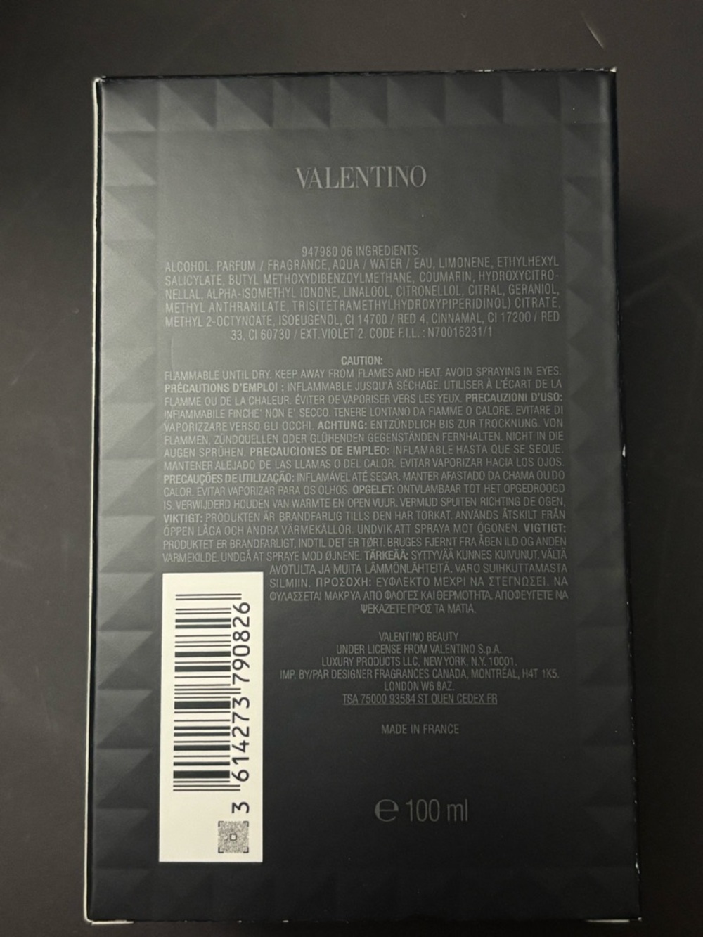 Valentino Born In Roma Intense - Picture 2 of 7